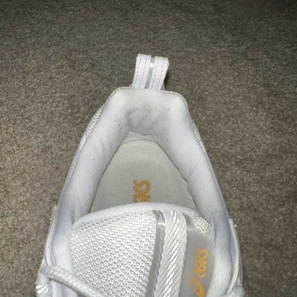 White and Gold Gel Contend 6 - Picture 8 of 9